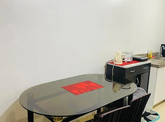 Apartahotel Casa De Lalun Staycations Deca Homes Manila